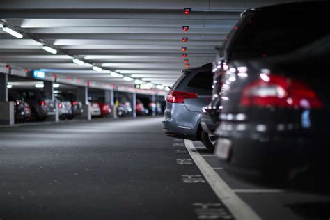 布拉格如何停車：探究城市停車問題的多重視角